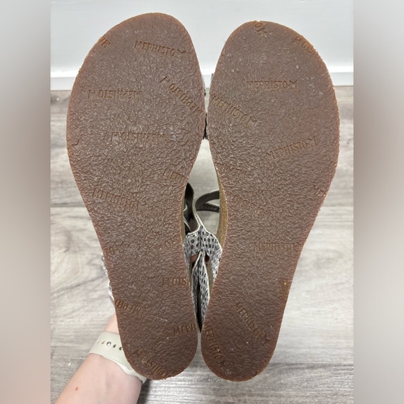 Ladies Mephisto Sandals - Picture 3 of 4